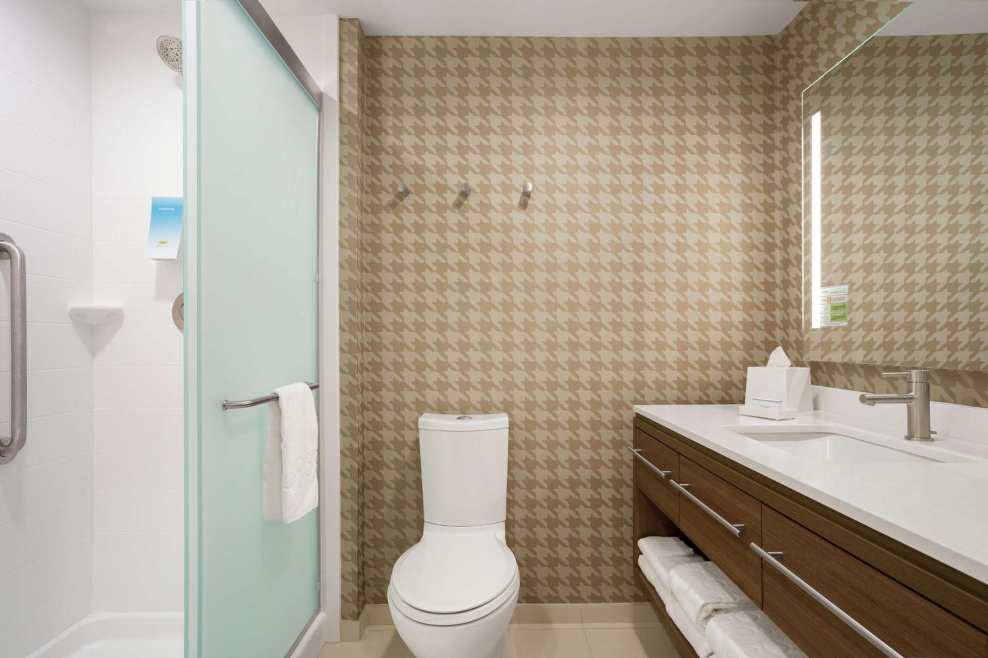 Home2 Suites By Hilton Warminster Horsham Экстерьер фото